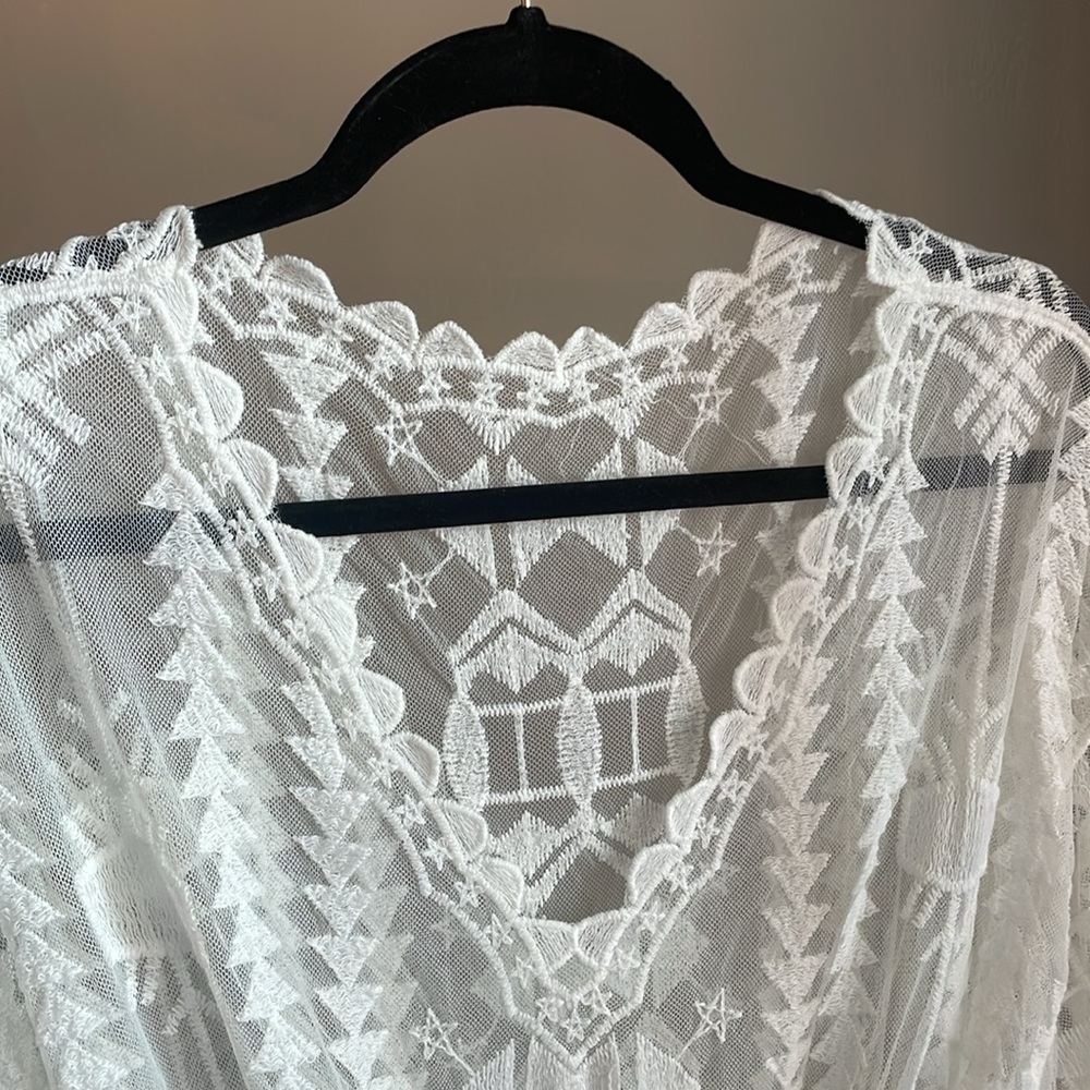 Beach cover up boho top concert embroidery light weight easy to travel versatil - Picture 2 of 8